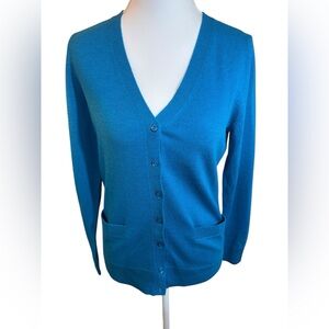 Lord & Taylor Extra Fine Merino Wool Cardigan Size XS Blue‎ V-Neck Button Front